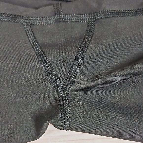 Lululemon Up The Pace Crop - Picture 3 of 7